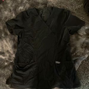size small black scrub tops! super comfortable!